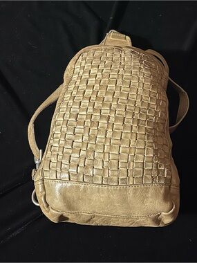 Vilenca Holland Woven Leather Backpack